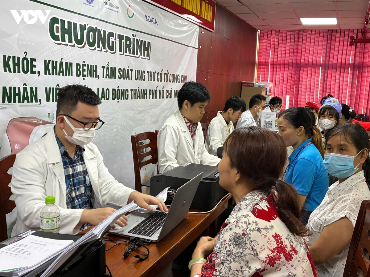 35.000 nữ công nhân ở TP.HCM được tầm soát sức khỏe sinh sản tại nơi làm việc